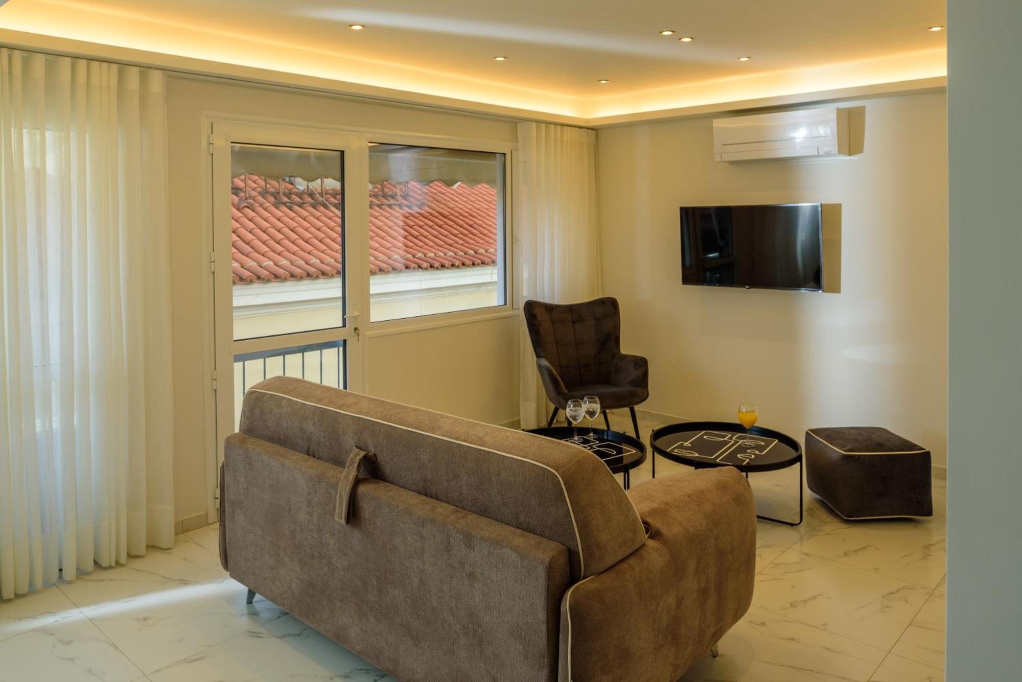 Apartment Ermou Street