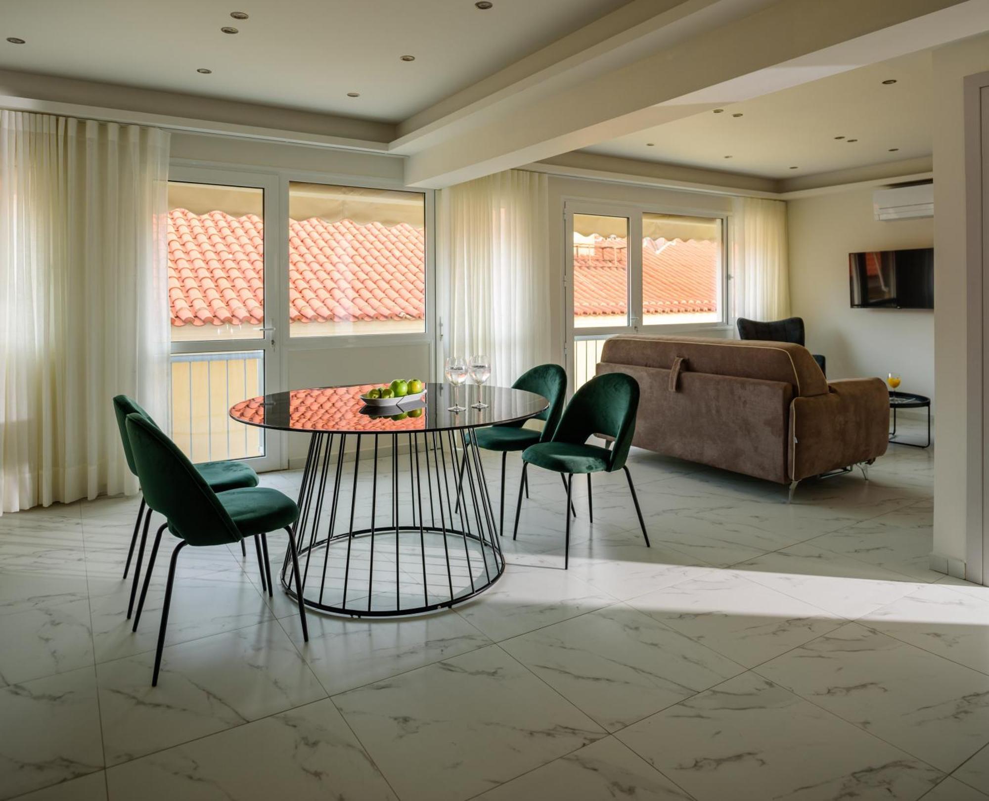 Ermou Street Apartment